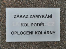 Informační tabulka, stříbrný eloxovaný hliník (cedulka na dřevo)