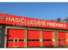 Hliníkový nápis na budovu ve 3D provedení s logem HZS
