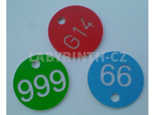 Plastové kolečko na označení klíčů - klíčenka (různé barvy a tvary, gravírováno)